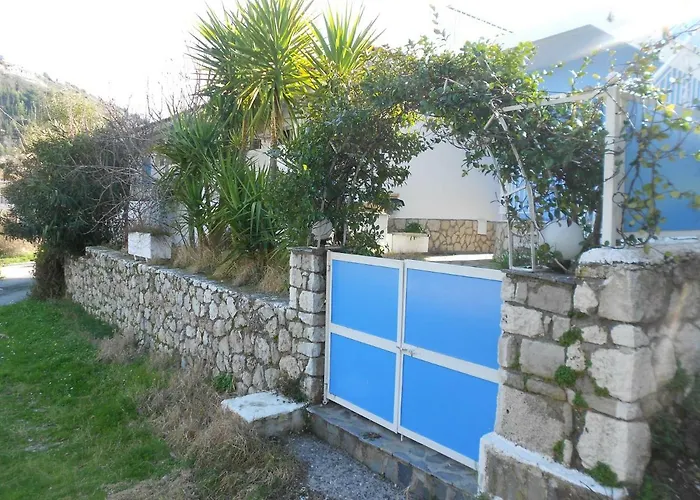 アパート Blue White House Kalamítsi